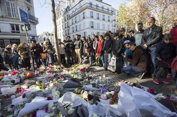 Hajtóvadászat az egyik párizsi terrorista után - percről percre - Blikk