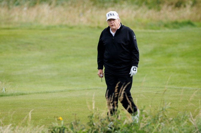 Donald Tramp bez pudera