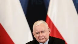 kaczyński krytykuje tuska. "nie umie przegrywać z godnością"