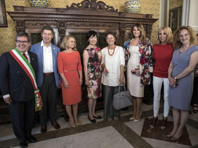 Małgorzata Tusk i pierwsze damy na szczycie G7