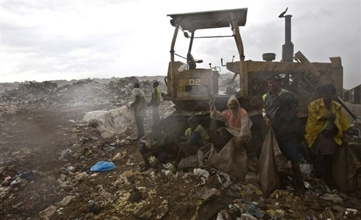 SMIECIARZE BRAZIL RIO GARBAGE DUMP