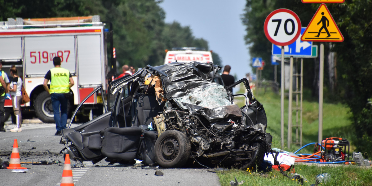 Wypadków na polskich drogach było mniej, ale były bardziej tragiczne