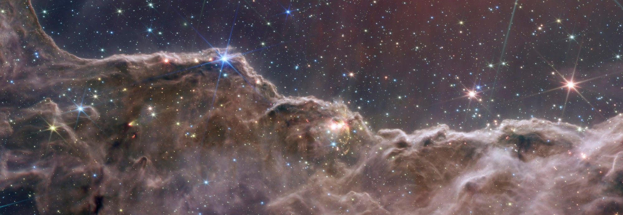 Na snímke zverejnenej americkým NASA je Carina Nebula.