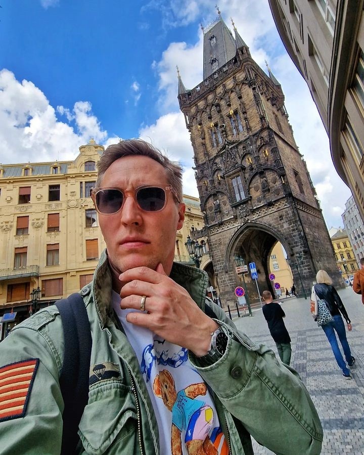Moderátor Matej Sajfa Cifra.