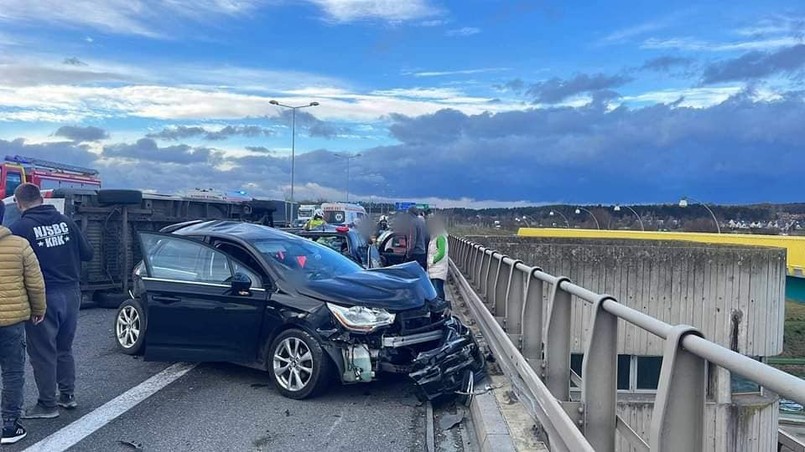 wypadek kraków autostrada A4