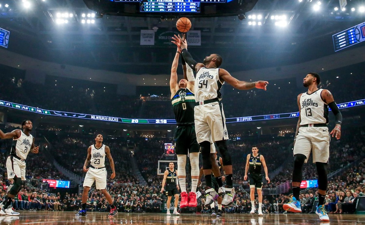 Liga NBA: Dwudzieste zwycięstwa LA Lakers i Milwaukee Bucks