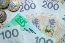 Waloryzacja rent i emerytur. Wiadomo, o ile wzrosną świadczenia [KWOTY]