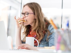 Nie wiedzą, co czynią... 4 najpoważniejsze błędy żywieniowe Polaków, z których nie zdają sobie sprawy