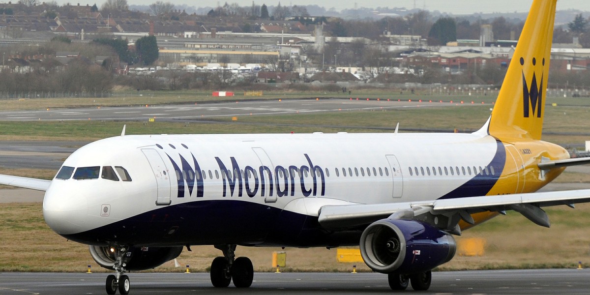 Monarch Airlines nie mogą sprzedawać pakietów wakacyjnych. Linia odwołała loty od 2 października 2017 r.