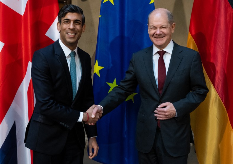 Rishi Sunak i Olaf Scholz na Monachijskiej Konferencji Bezpieczeństwa, luty 2023 r.