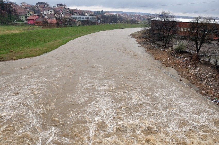 Meštani najviše strpe od izlivanja Toplice
