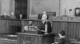 QUIZ. Historia Polski czasów PRL. Pytamy nie tylko o daty. 6/10 to będzie dobry wynik