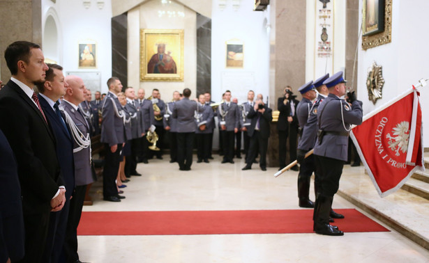 Szef MSWiA na święcie policji: Ostatni czas to czas spektakularnych sukcesów