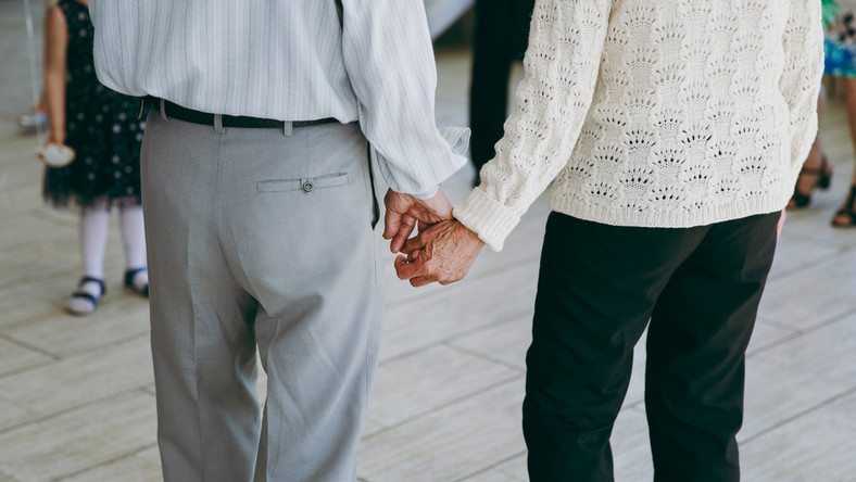 Australia: po 70 latach małżeństwa zmarli trzymając się za ręce