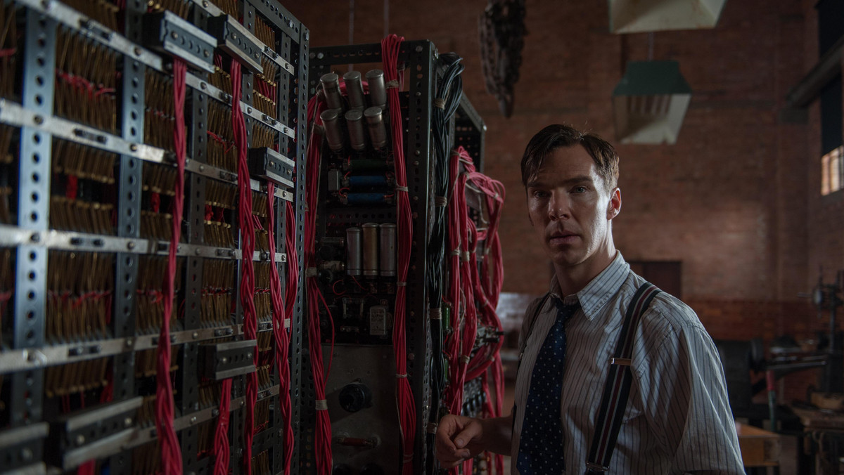 Do sieci trafił pierwszy przedstawiający Benedicta Cumberbatcha w filmie "The Imitation Game". Aktor wciela się w nim w rolę wybitnego matematyka - Alana Turinga.