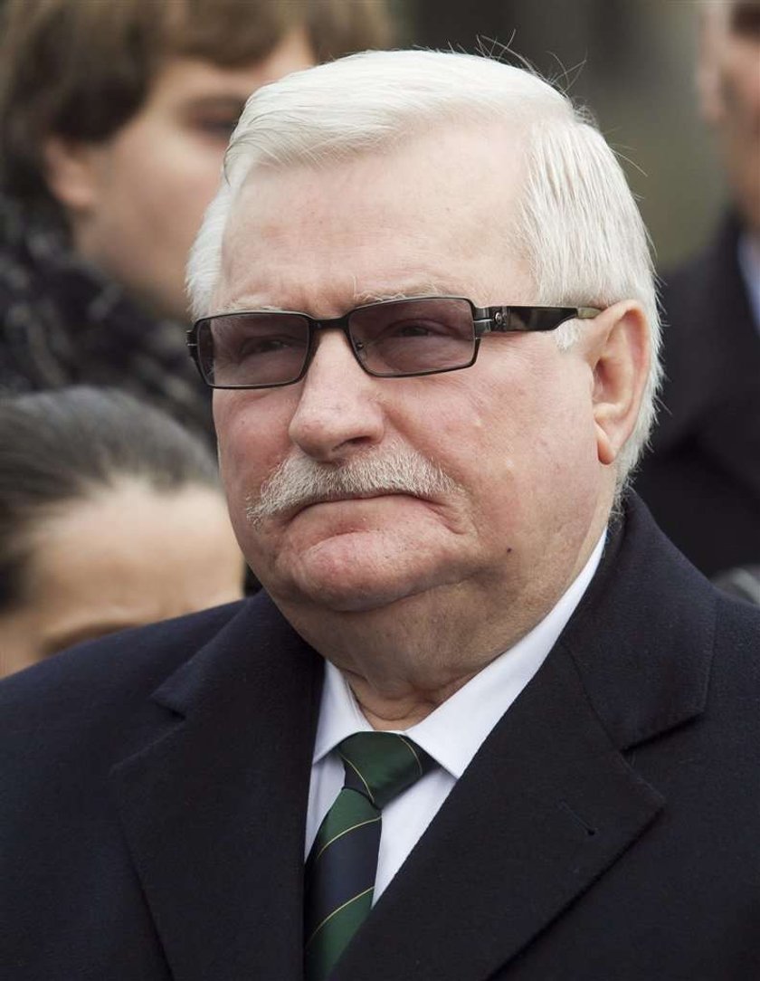 Tak wałęsa mści się na żonie?