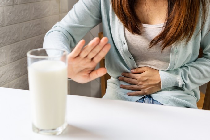 Antibiotikum kúra után ezért tapasztalhat hasi fájdalmakat tejtermékek fogyasztása után