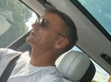TEHNIČKI DIREKTOR KINESKOG KLUBA JE SVEKAR NAŠE PEVAČICE: Nekada je bio fudbaler, a i sin je krenuo njegovim stopama!