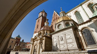 Kraków: pamiątki po kard. Macharskim przekazane do skarbca Katedry Wawelskiej