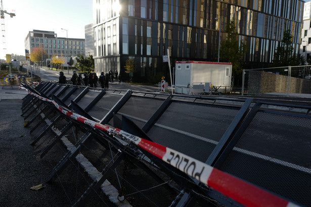 Manifestacja związkowców przed siedzibą Trybunału Sprawiedliwości Unii Europejskiej w Luksemburgu