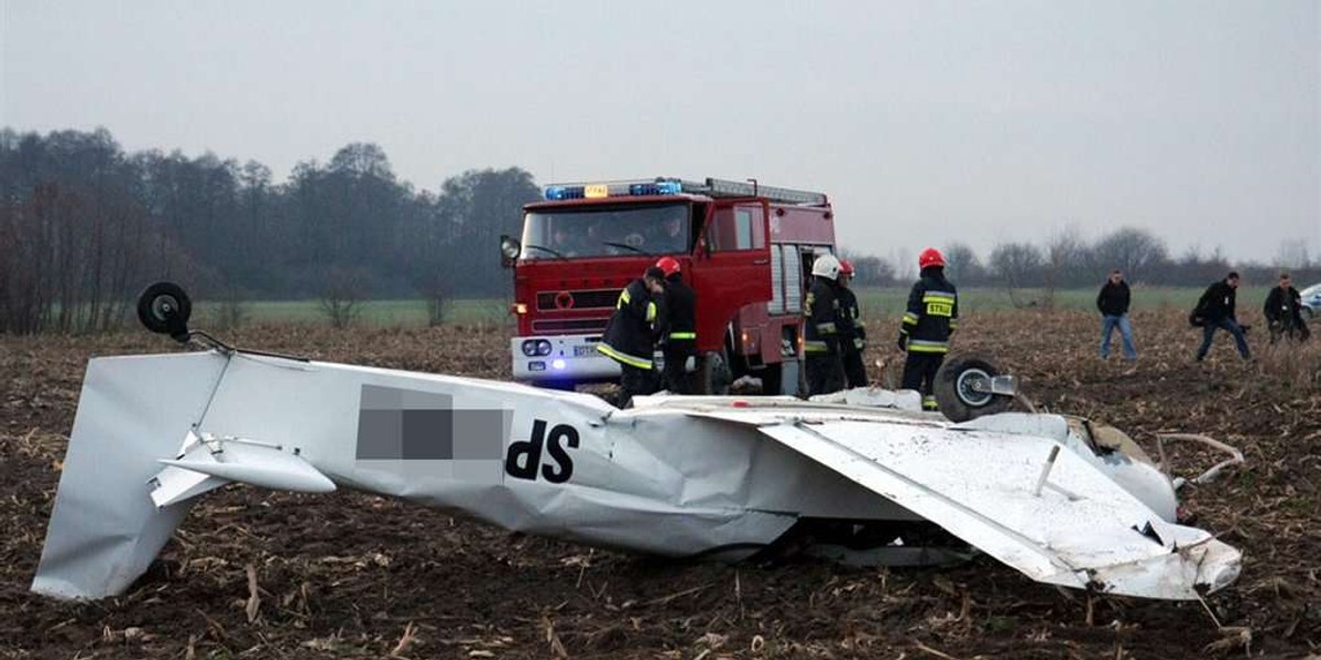 Wypadek awionetki. Pilot w stanie ciężkim