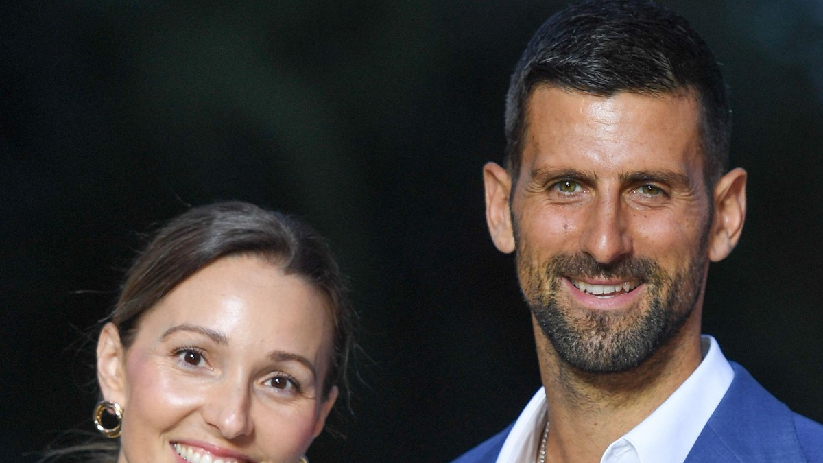 Novak sinoć oduševio autfitom, Jeleninu frizuru svi dočekali na nož