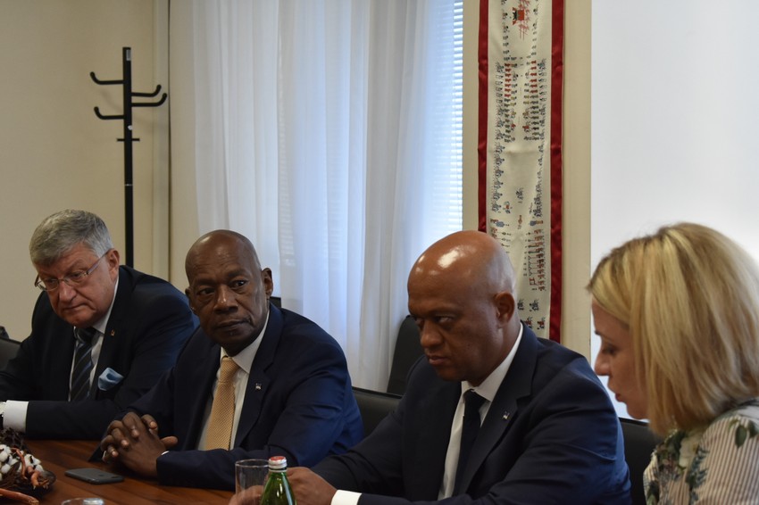 Luiš Tavareš na današnjem sastanku sa Šarčevićem