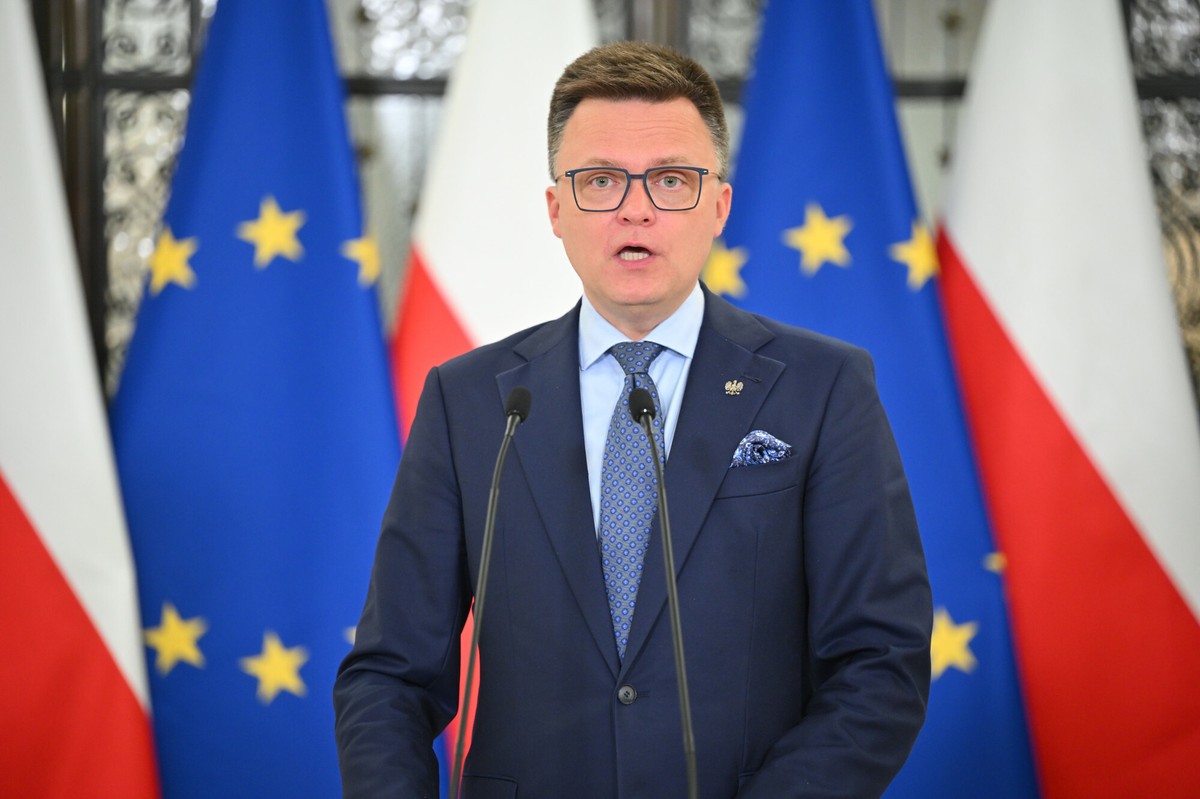 Szymon Hołownia o rekonstrukcji rządu. "Do roboty"