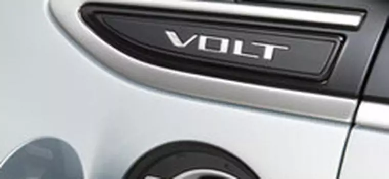 Chevrolet Volt w komplecie ze stacją ładującą baterie