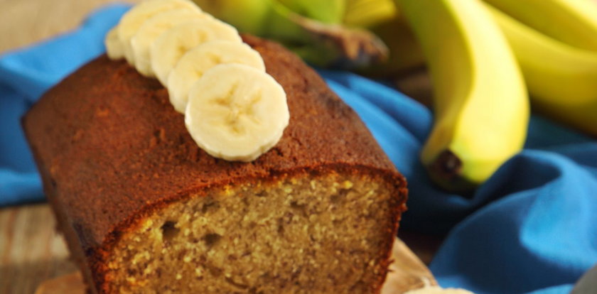 Oto najprostszy przepis na chlebek bananowy. Tylko 5 składników i kilka minut pracy