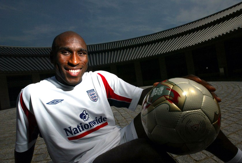 OKAZJA!!! Sol Campbell sprzedaje swój dom za jedyne 25 mln funtów!