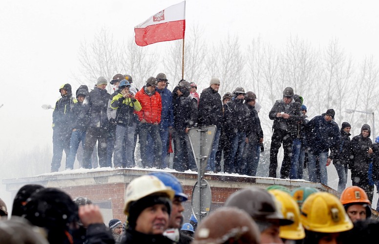 Górnicy protestują w Jastrzębiu