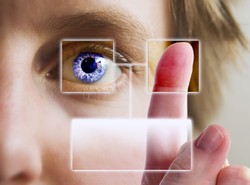 Wynalazek jak z filmu. Implant w oku przywraca wzrok