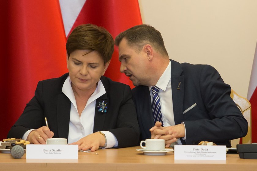 Nagła zmiana u Szydło