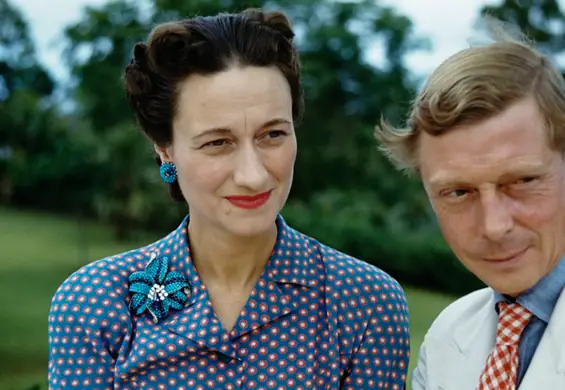 Wallis Simpson. Plotkowano, że jest czarownicą, bo jak inaczej ktoś tak męski mógł oczarować księcia