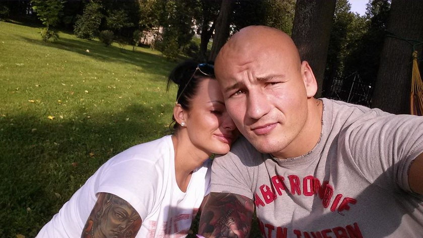 Szpilka i jego ukochana! Zobacz jak żyje bokser i jego partnerka