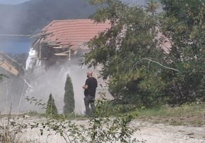 Rušenje motela Jezero na Gazivodama
