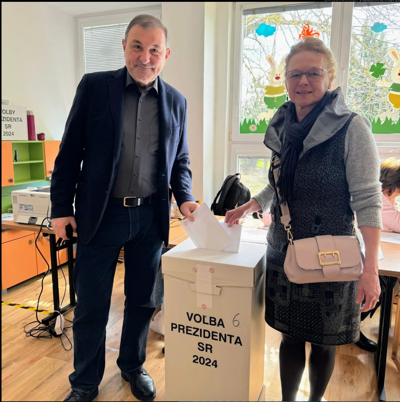 V 1. kole prezidentských volieb volil aj poslanec NR SR za stranu PS Ondrej Prostredník.