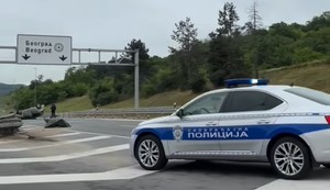 Prevrtanja vozila na auto-putu kod Beograda