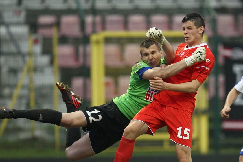 Mariusz Stępiński w czasie meczu z Piastem Gliwice