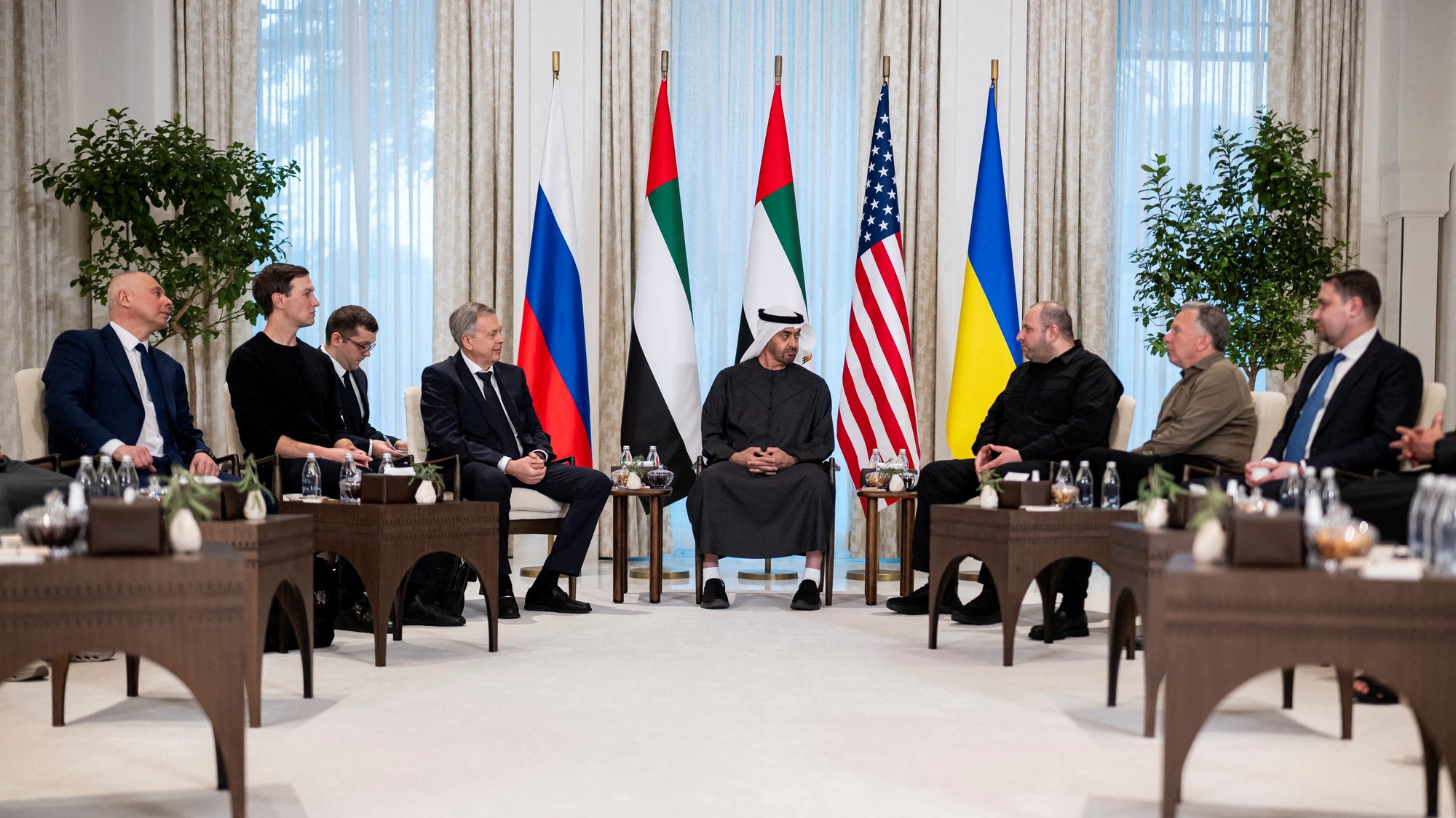 Prezident Spojených arabských emirátov prijal delegáciu na rokovaniach medzi USA a Ruskom o Ukrajine