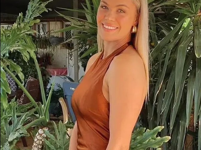 Emi Singlton je uhapšena zbog uznemiravanja učenika