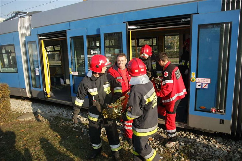 Motorniczego oślepiło słońce