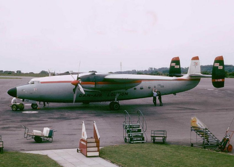 Samolot Ambasador AS57
