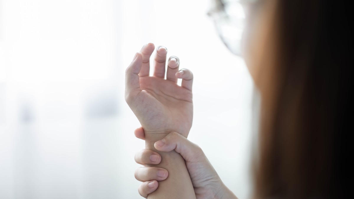 Gilen Bareov sindrom (Guillain-Barre syndrome): simptomi i lečenje - Blic