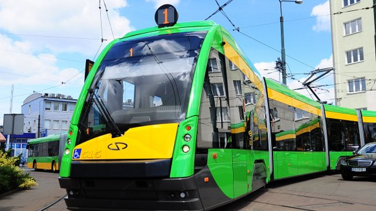 1 kwietnia, w sobotę, tramwaje linii numer 1, 16, 18 oraz autobusy linii numer 54, pojadą zmienionymi trasami. Utrudnienia spowodowane są przeglądami technicznymi w tunelu - informuje Codziennypoznan.pl.