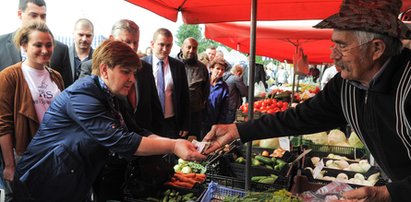 Szydło i Kidawa-Błońska na zakupach. W trakcie kampanii