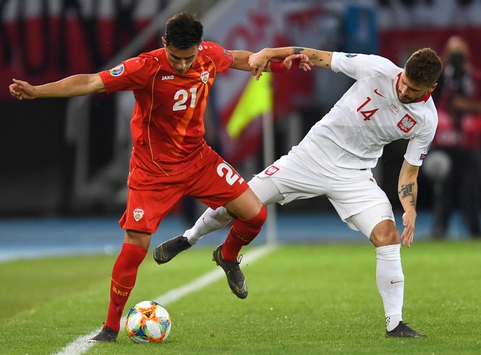 Eljif Elmas i Mateusz Klich