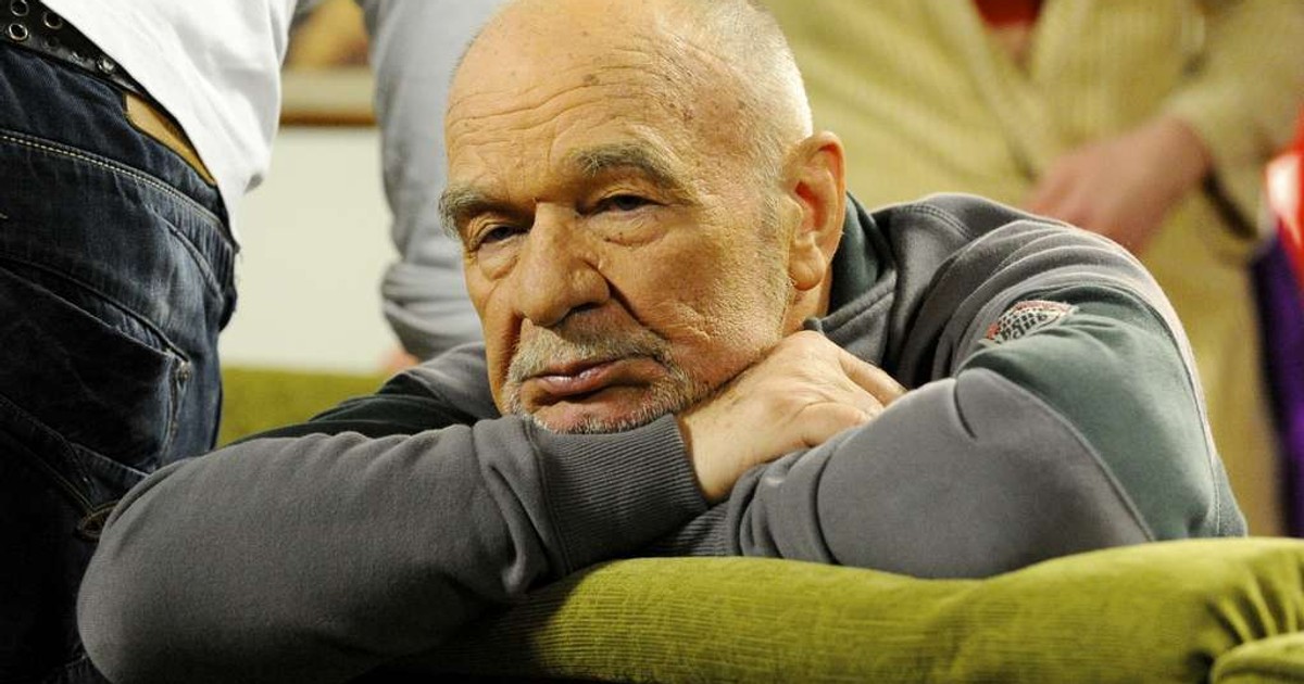 Adam I Jego Starszy Brat Wojtek Narysowali Syn Paździocha jest starszy od jego żony. Ryszard Kotys ma dużo młodszą