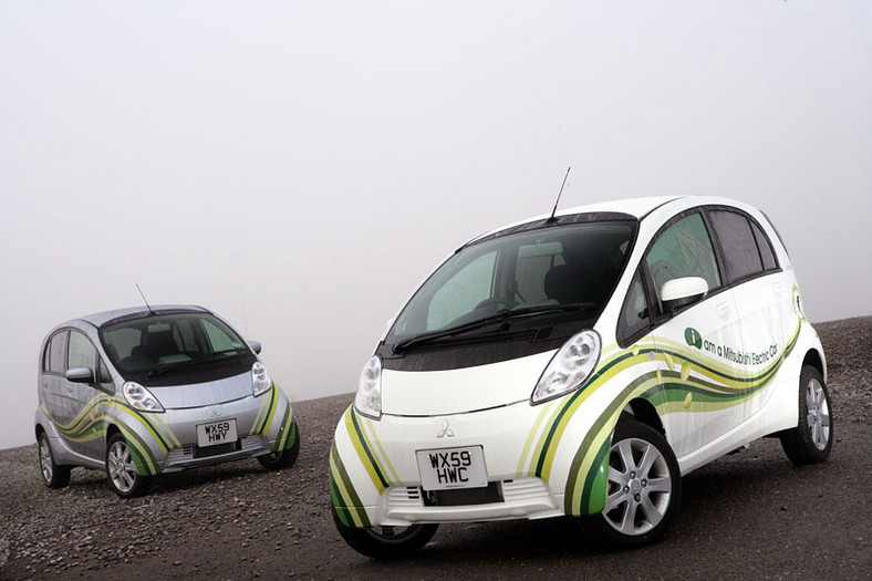 Mitsubishi i-MiEV: Birmingham zkouší elektromobily v běžném provozu